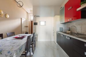 GuestHost - Bright APT with balcony - Milan Piazzale Loreto