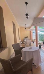 Cozy house with terrace in Pula, 85 m², garden