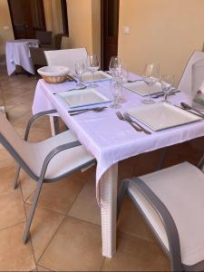 Cozy house with terrace in Pula, 85 m², garden