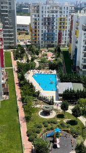 Apartment with pool in Green Diamond