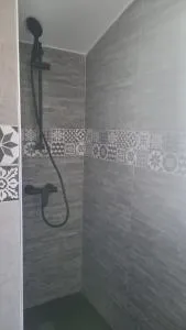 CASA Violeta - 罗夫莱多德查韦拉