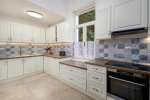 Uhu Villa 750 m2 - Budapest