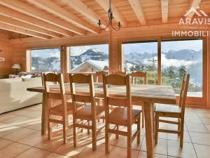 Chalets Chalet de charme 4* pour 12 pers. avec cheminee, TV et jardin proche pistes de ski - FR-1-391-19 : photos des chambres