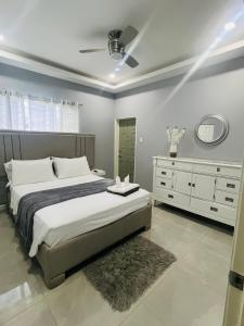 Kingston Vacation Home Two Bedroom