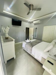 Kingston Vacation Home Two Bedroom