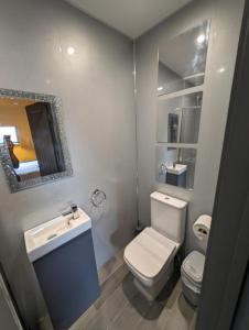 Harrington House Apartment