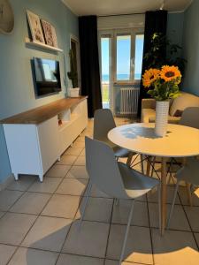 Sentina DAmare - Apartment By The Beach