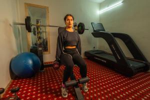 Hill River Resort By West Western -Property of the Year 2024-25 - Central Heated & Air Cooled, Near Mall Road