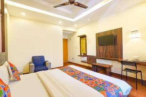 FabHotel Royal Wood Premier -Nr Domlur