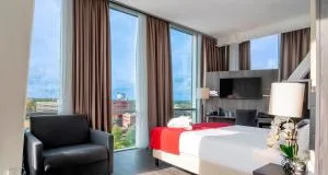 PLAZA Premium Almere - 赫伊曾