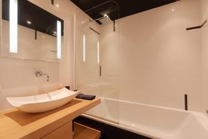 Lélégance à Antibes , central, 1 min de la plage