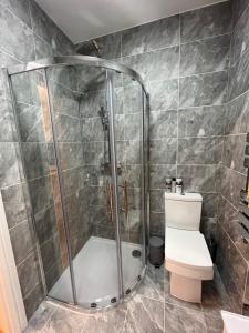 Cozy London Apartment 2 minutes to tube!