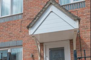 Cosy Home-Sleeps 5- Private Garden- Free Parking