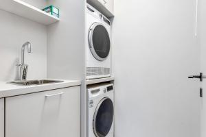 Luxury Central Apartment