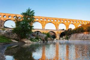 B&B / Chambres d'hotes Chambre hotes jacuzzi climatiseur provence : photos des chambres
