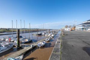 Rosamel - Studio à 1km de la gare proche port