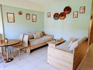 Elpidas houses #2 Private parking