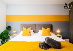 Special Offer - Modern 1BR Apartment Near Station By AV Hughes Properties