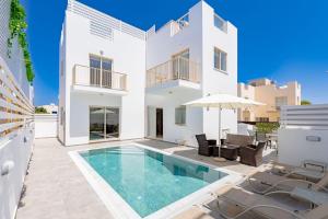 La Villa - 4hvězdičkové hotely ve městě Paralimni