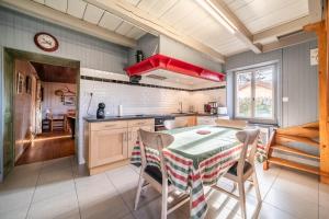Chalets Chalet authentique en vallee verte : photos des chambres