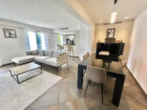 Single-family home in Mandelieu - 曼德琉-拉纳普勒