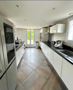 Single-family home in Mandelieu