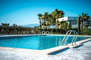 Isla de la Luz mountain lake views by OYOOSTAYS - Cánovas