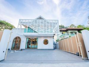 So beach villa pattaya