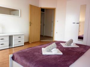 Apartments Tomic