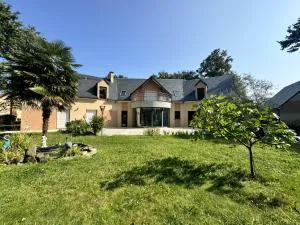 Villa Nausicaa - Circuit des 24h du Mans - Piscine - Arnage