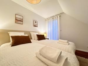 Villas Villa Nausicaa - Circuit des 24h du Mans - Piscine : photos des chambres