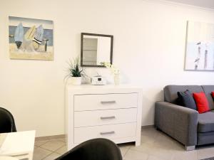 Erleben Sie Ihren Urlaub im zentral gelegenen Apartmenthaus Strandburg im Herzen von Westerland 1