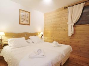 Standing, spa, piscine, pied de pistes, 8 personnes, St-Martin-de-Belleville - FR-1-461-26