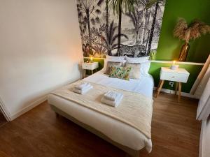 Appartements Appartement centre ville climatise vue Chateau : photos des chambres