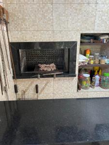 sitio bem localizado com piscina e sinuca