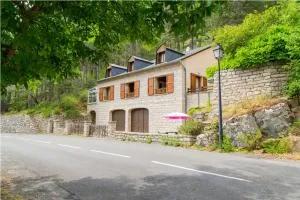 Location a chanteperdrix 2 personnes - Prades