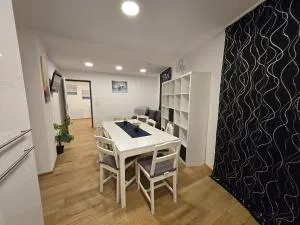 Aldrans Apartment with 3 bedrooms - Lans