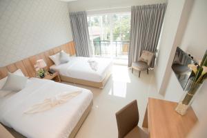 Phòng Hai Giường Đơn Loại Sang (Deluxe Twin Room)