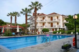 IRIDA Rooms 'n' Pool - Platamonas