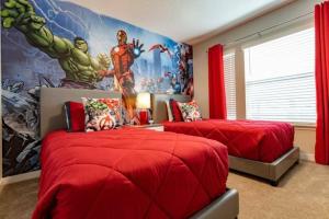 Prime Location 4BD Townhome with pool and Grill