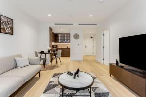 Khayat Homes - The Flying Duck