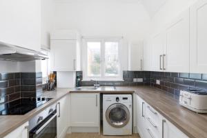 Lovely, modern & spacious 1-bed flat central Hove