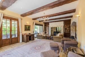 7 bedrooms Villa in St Paul de Vence with 5000sqm