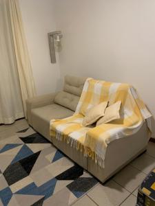 Prédio Frente Mar com Apartamento Canas