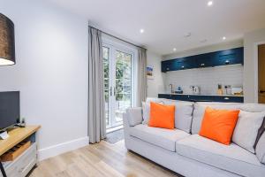 Rock Mill - Superior Apartment with Private Patio