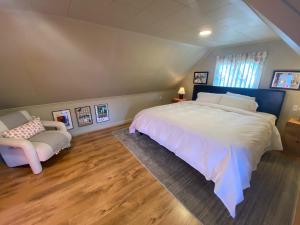 Big apartment by the Farmers market