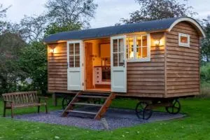 Shepherds Hut at Snowdon Farm - Badger