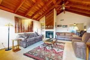 Broken Arrow Retreat