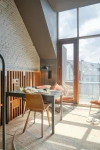 Serene Studio Oasis with Balcony in Ghent - Heusden