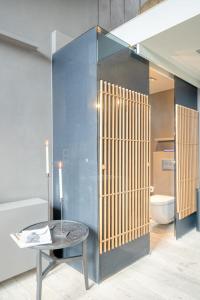 Serene Studio Oasis with Balcony in Ghent